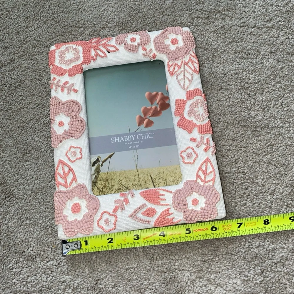 Shabby Chic Holds 4” X 6” Photo‎ Picture Frame Floral